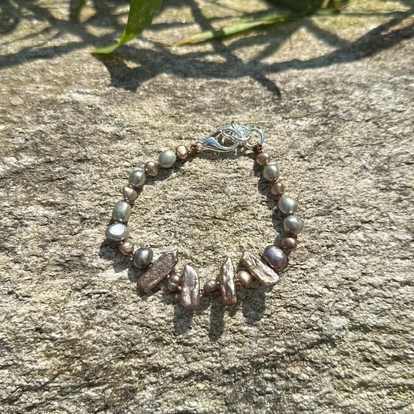 Champagne pearl bracelet - Picture 2 of 5